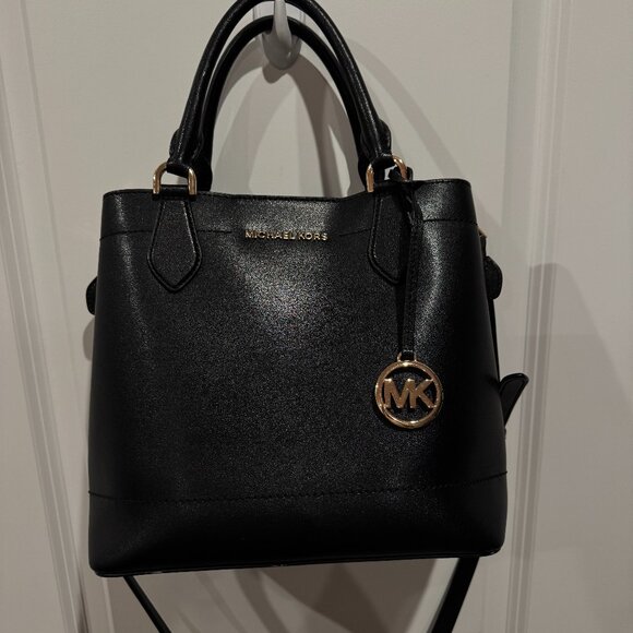 Michael Kors Leather M Tote - Picture 1 of 8